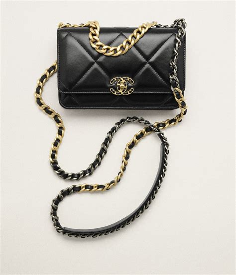 chanel wallet on chain 2018 ราคา|กระเป๋าสตางค์พร้อมสายโซ่ .